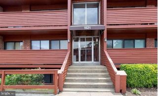 1521 S GEORGE MASON DR #1, Arlington, VA 22204