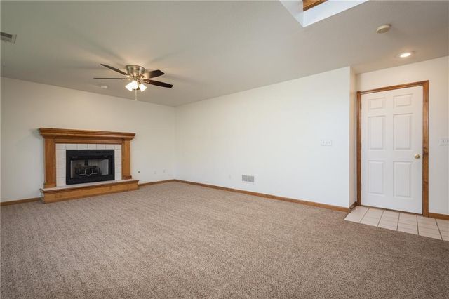 104 NE Stonebridge Court, Blue Springs, MO 64014