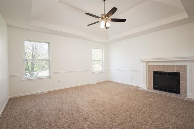 104 NE Stonebridge Court, Blue Springs, MO 64014