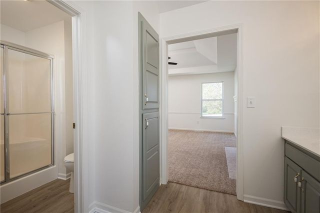 104 NE Stonebridge Court, Blue Springs, MO 64014