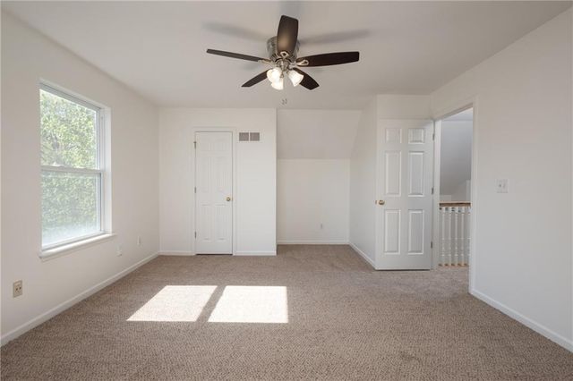 104 NE Stonebridge Court, Blue Springs, MO 64014