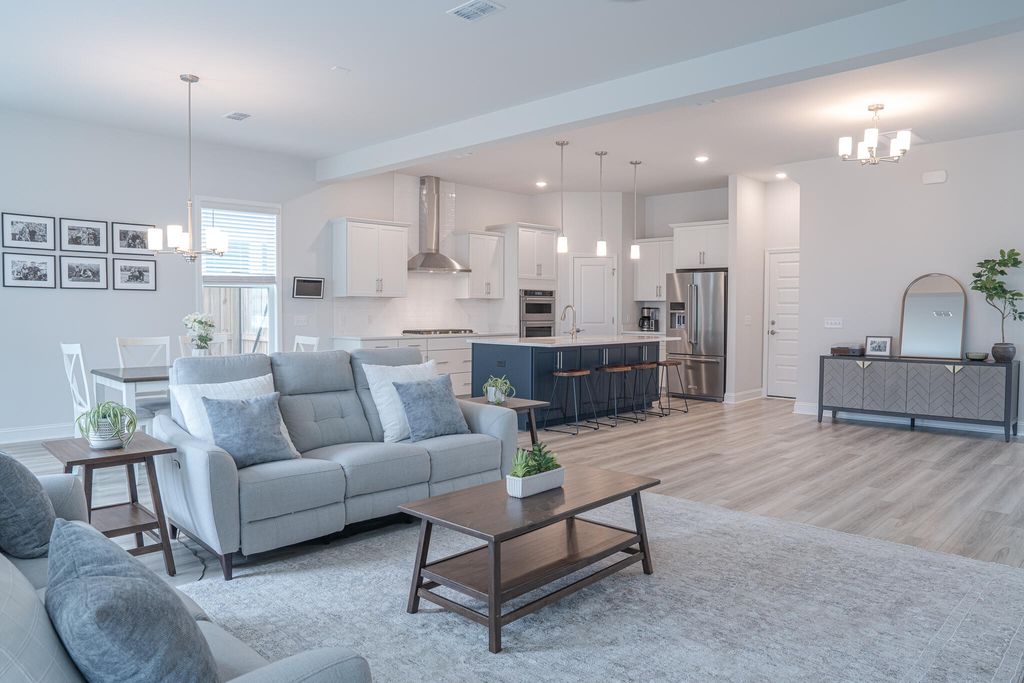 Image 28 of property listing at 4111 Collins Drive, Charleston, SC 29414