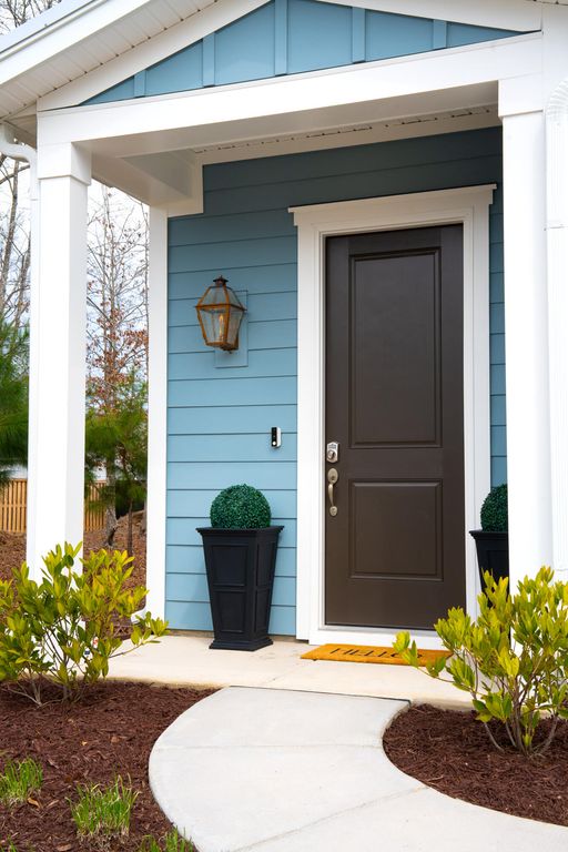 Image 3 of property listing at 4111 Collins Drive, Charleston, SC 29414