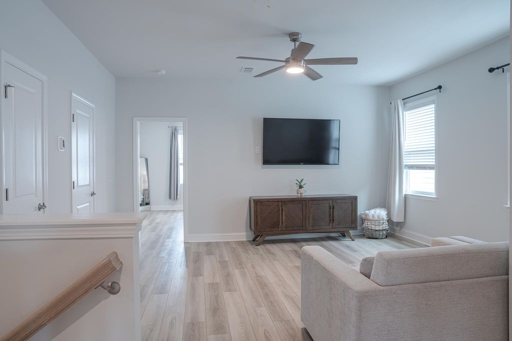 Image 30 of property listing at 4111 Collins Drive, Charleston, SC 29414