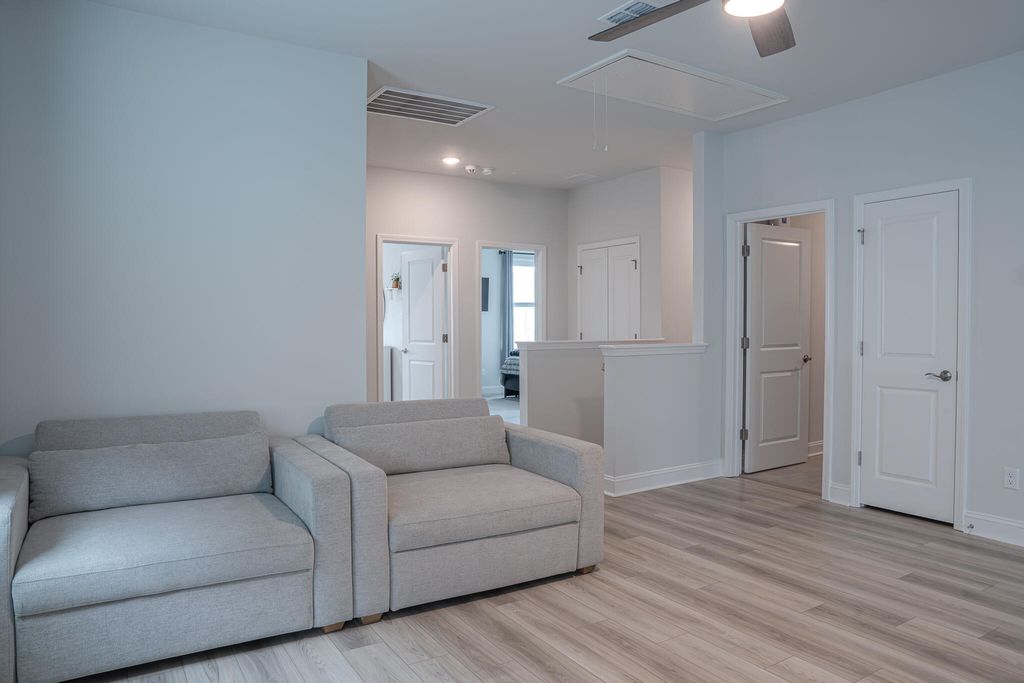 Image 32 of property listing at 4111 Collins Drive, Charleston, SC 29414