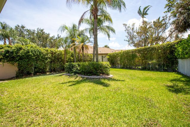 10821 La Salinas Circle, Boca Raton, FL 33428