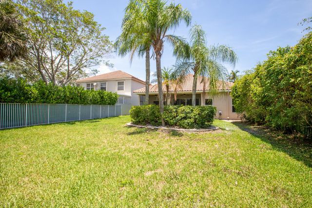 10821 La Salinas Circle, Boca Raton, FL 33428