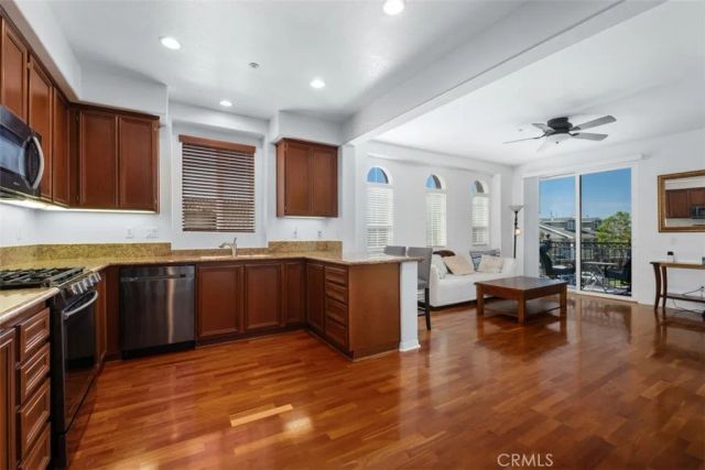 35 Viburnum Way, Ladera Ranch, CA 92694