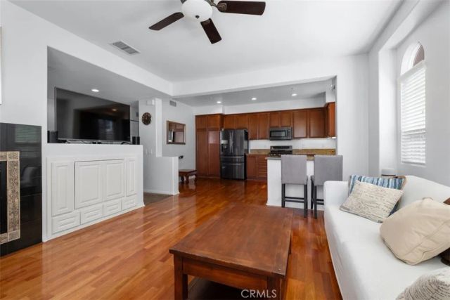 35 Viburnum Way, Ladera Ranch, CA 92694