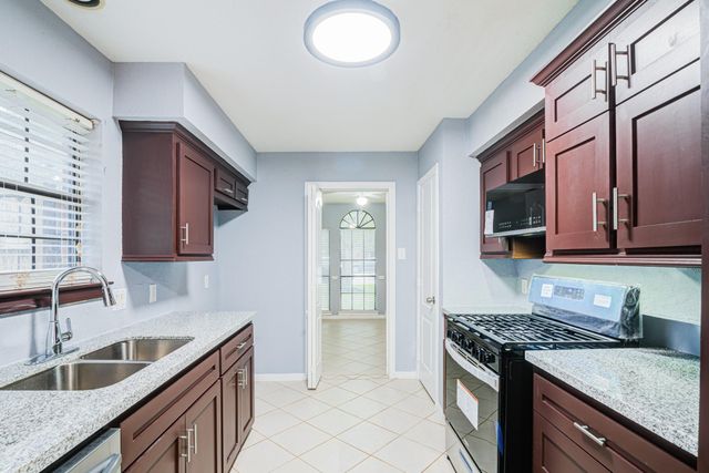 1145 Westglen Drive, Alvin, TX 77511