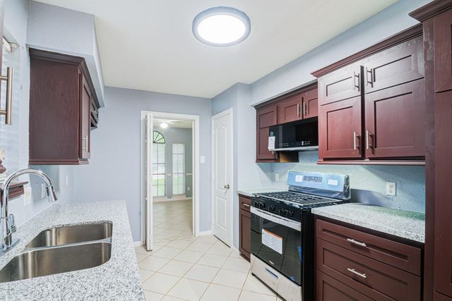 1145 Westglen Drive, Alvin, TX 77511