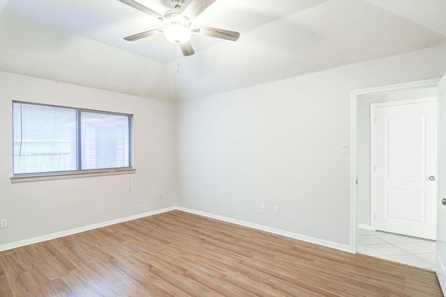 1145 Westglen Drive, Alvin, TX 77511