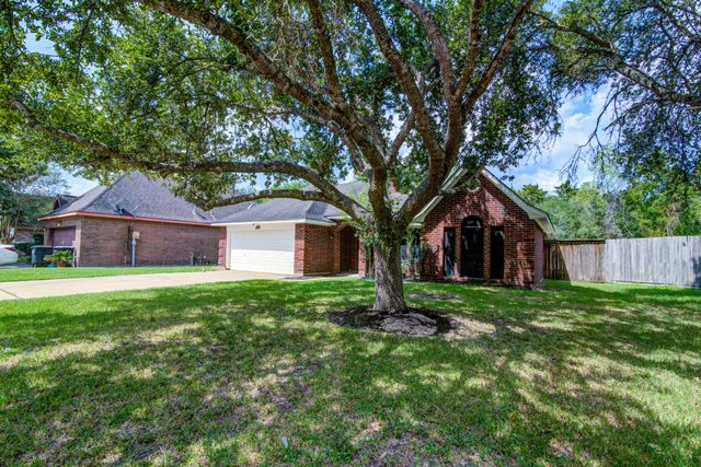 1145 Westglen Drive, Alvin, TX 77511