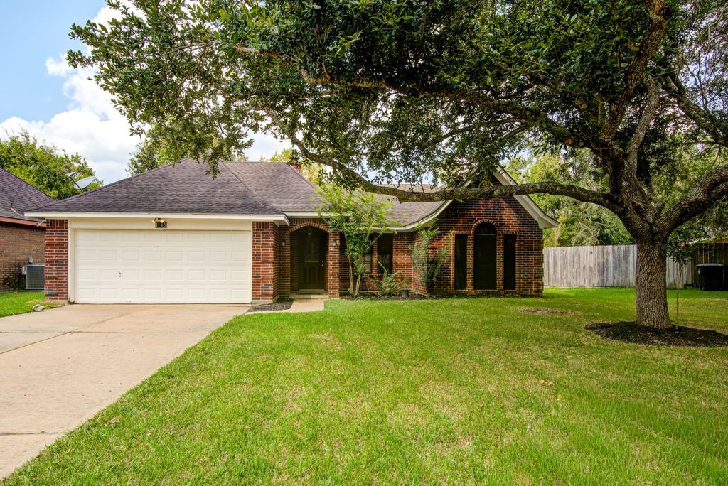 1145 Westglen Drive, Alvin, TX 77511