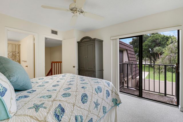 7126 71st Way, West Palm Beach, FL 33407
