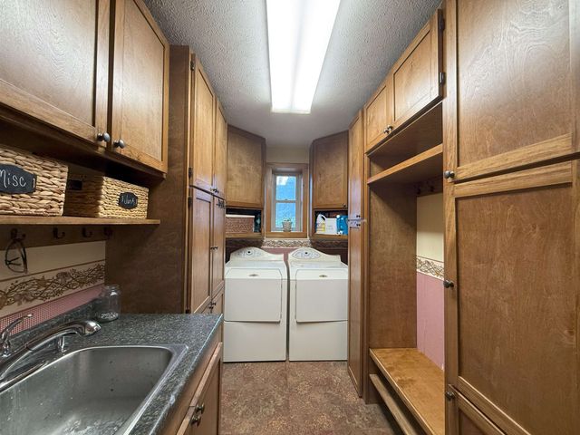 4412 N Turner Lane, Salina, KS 67401