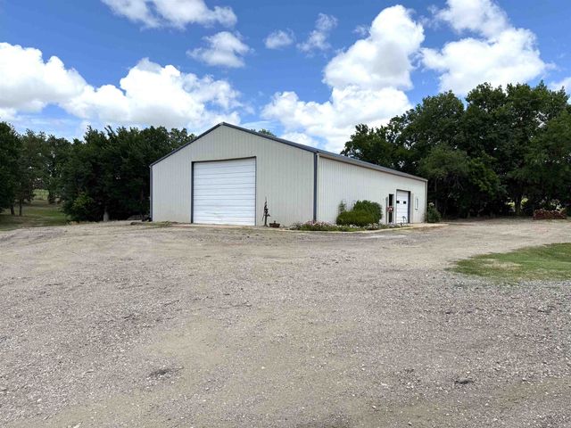 4412 N Turner Lane, Salina, KS 67401