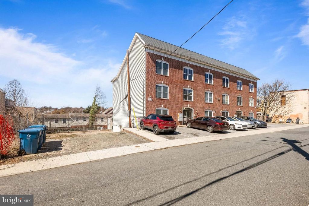 709 WINDSOR ST, Wilmington, DE 19801