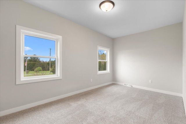 2185 Newark DRIVE, West Bend, WI 53090