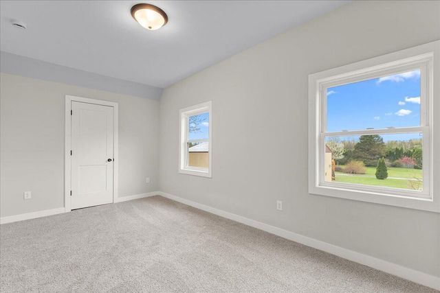 2185 Newark DRIVE, West Bend, WI 53090