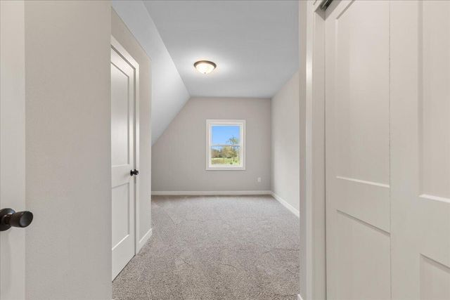 2185 Newark DRIVE, West Bend, WI 53090