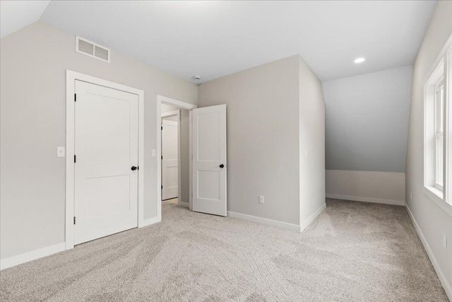 2185 Newark DRIVE, West Bend, WI 53090