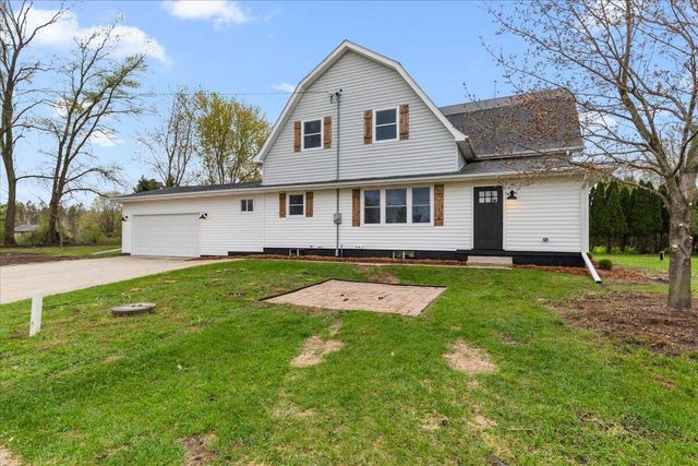 2185 Newark DRIVE, West Bend, WI 53090