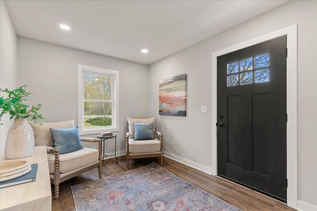 2185 Newark DRIVE, West Bend, WI 53090