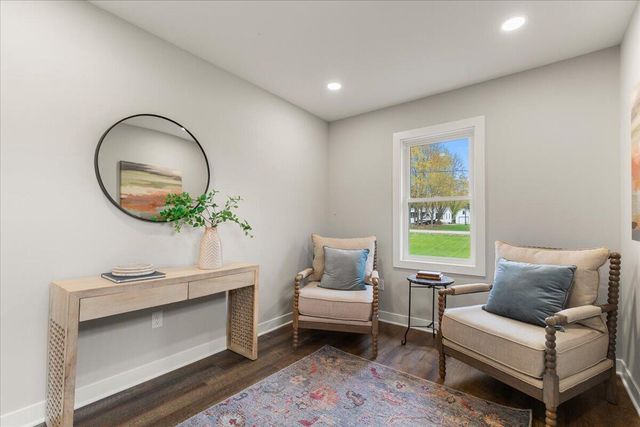 2185 Newark DRIVE, West Bend, WI 53090