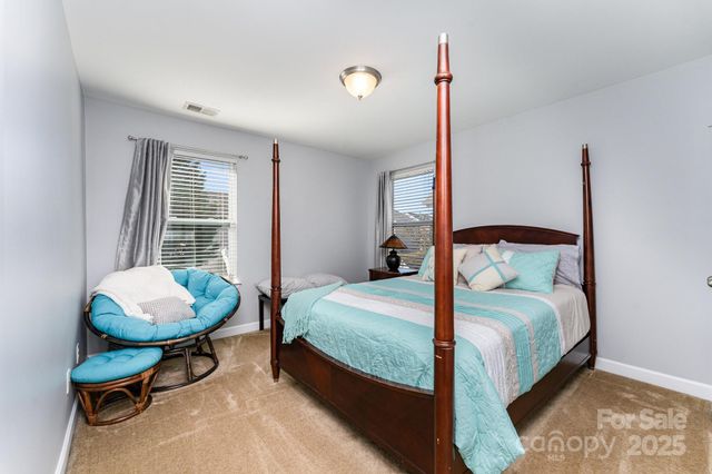 403 Knothole Lane, Charlotte, NC 28214