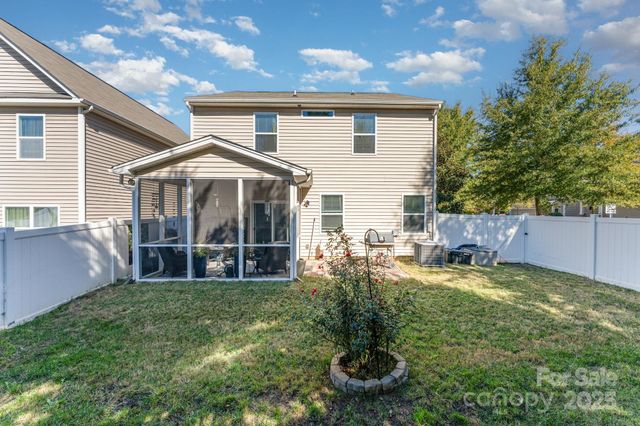 403 Knothole Lane, Charlotte, NC 28214