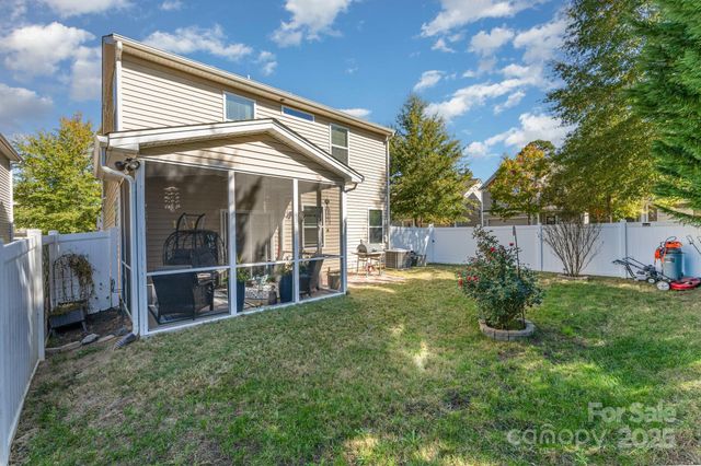 403 Knothole Lane, Charlotte, NC 28214