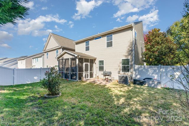 403 Knothole Lane, Charlotte, NC 28214