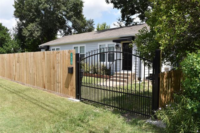 1517 W 12th Street 1517, Houston, TX 77008