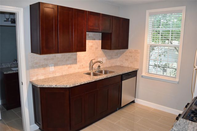 1517 W 12th Street 1517, Houston, TX 77008