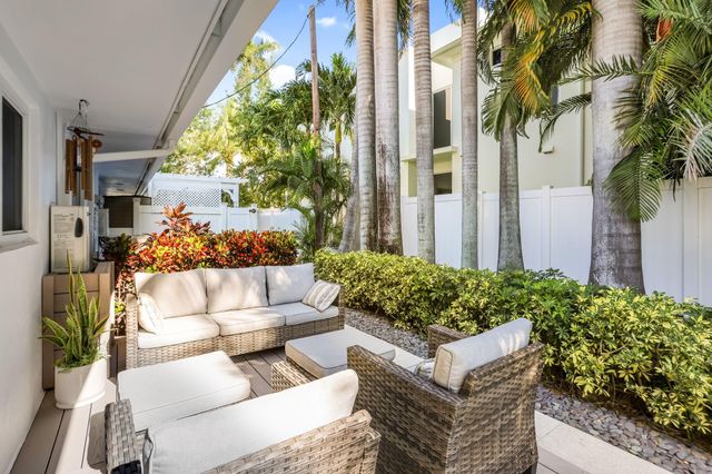 1012 Langer Way, Delray Beach, FL 33483