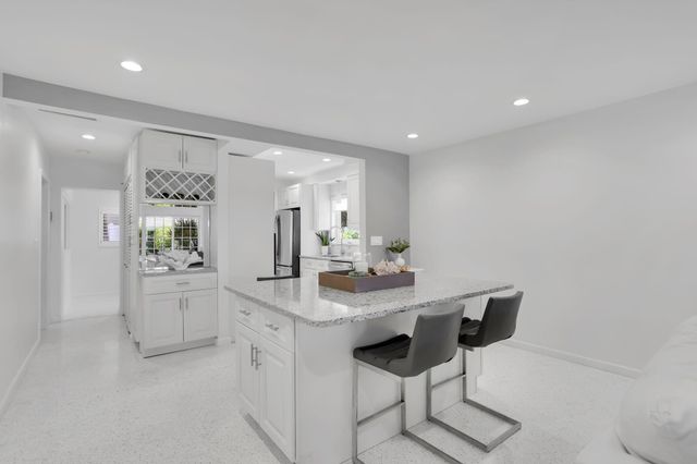 1012 Langer Way, Delray Beach, FL 33483