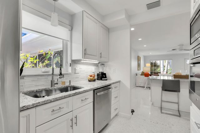 1012 Langer Way, Delray Beach, FL 33483