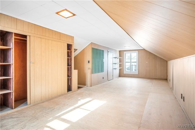 24 Admiral Road, Buffalo, NY 14216