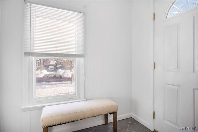 24 Admiral Road, Buffalo, NY 14216