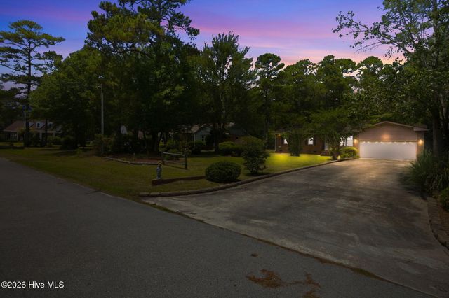 1 Hogan Court, Shallotte, NC 28470