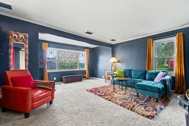 5500 Crippen Avenue SW, Wyoming, MI 49548