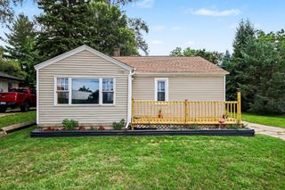 5500 Crippen Avenue SW, Wyoming, MI 49548