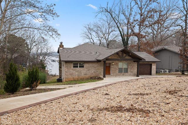 38 Winnebago Circle, Cherokee Village, AR 72529