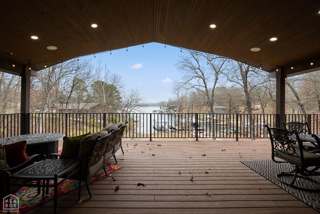38 Winnebago Circle, Cherokee Village, AR 72529