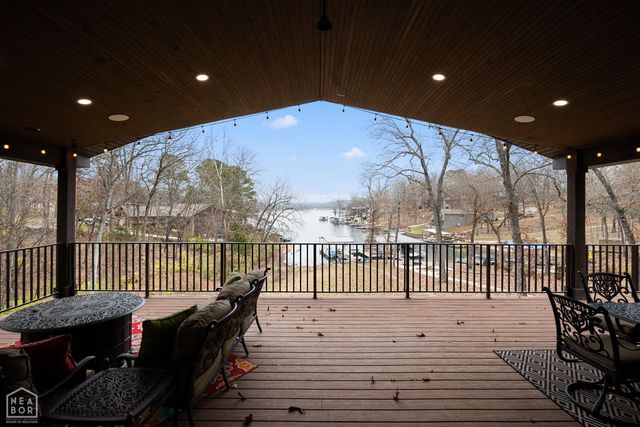 38 Winnebago Circle, Cherokee Village, AR 72529