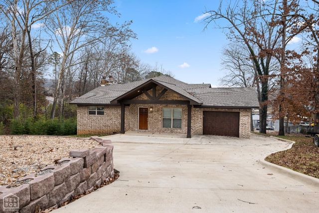 38 Winnebago Circle, Cherokee Village, AR 72529