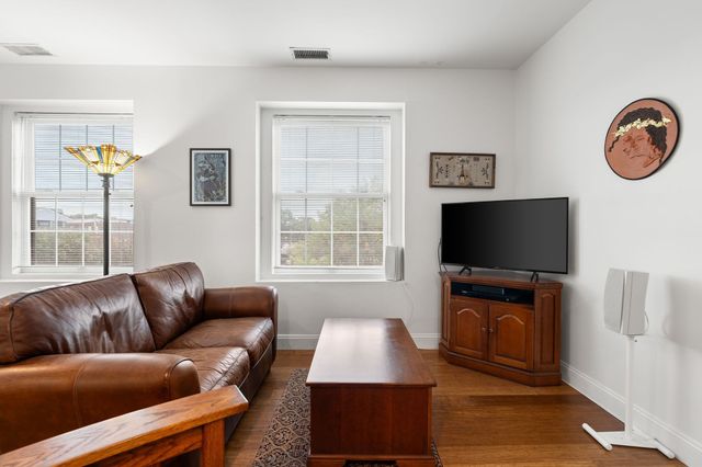 21 Linden Street 301, Quincy, MA 02170