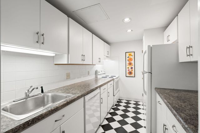21 Linden Street 301, Quincy, MA 02170