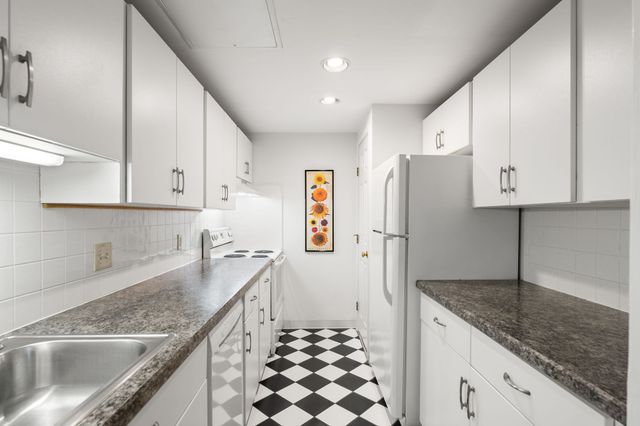 21 Linden Street 301, Quincy, MA 02170